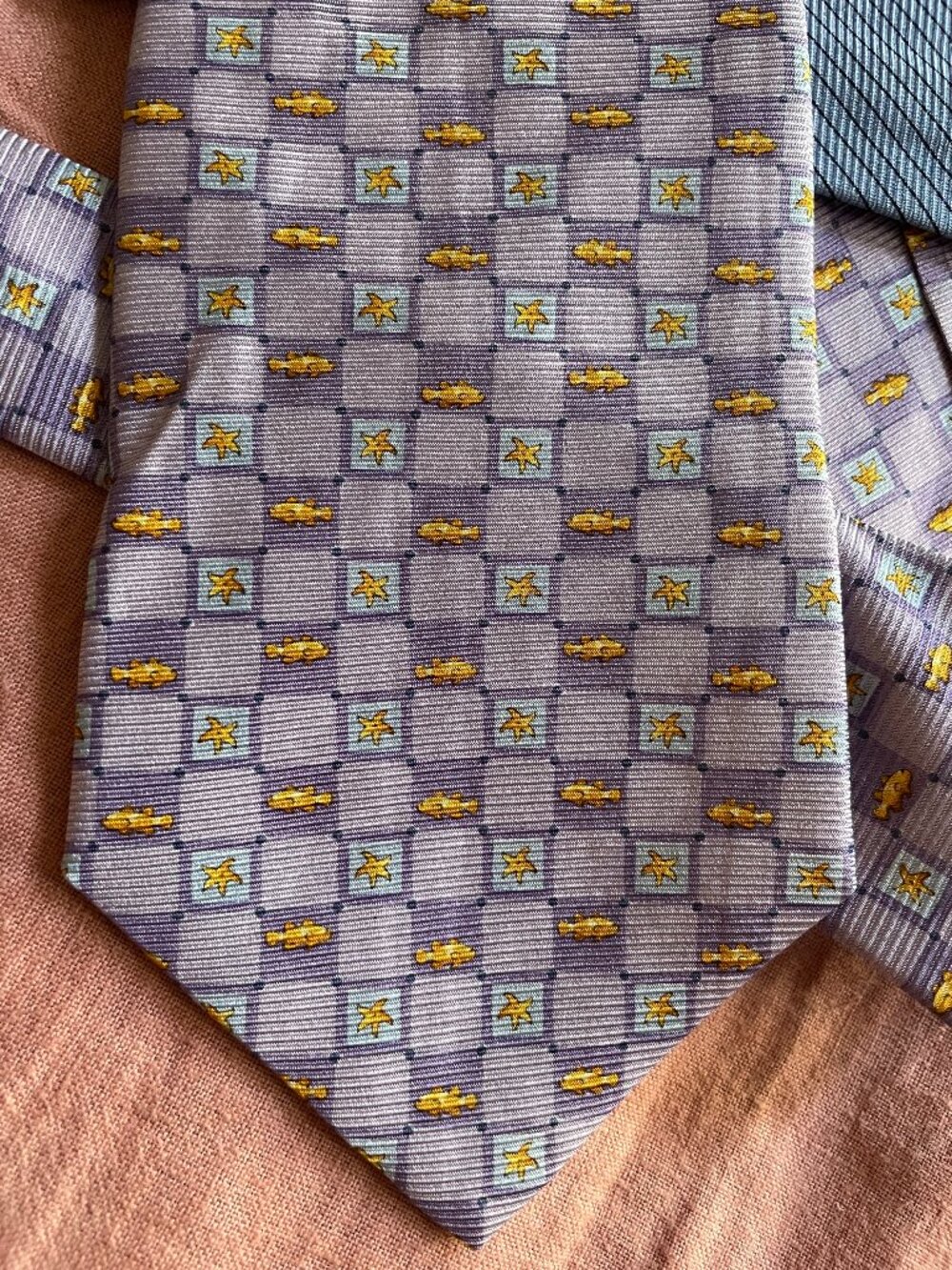 True Vintage Tommy Hilfiger Tie 100% Italian Silk Made in USA Two Tone Fish Tie